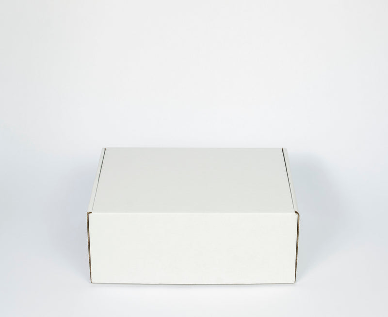 The Shipper Mailer Box- MEDIUM White (pack of 25)